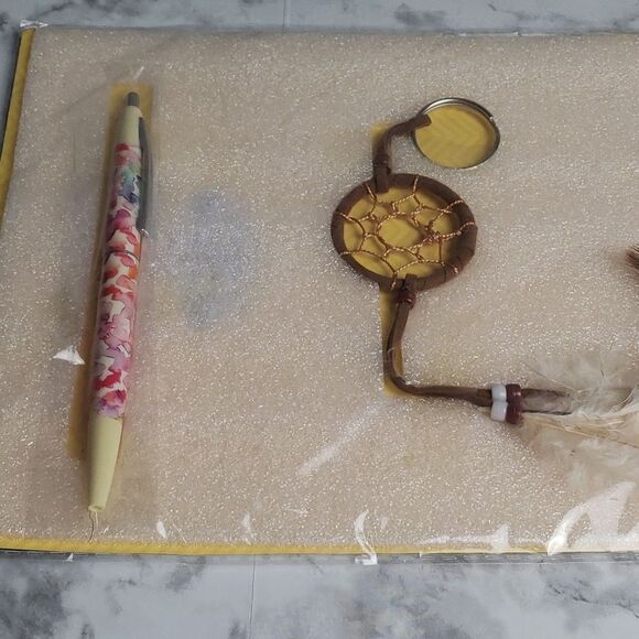 Dream Catcher Key Chain and Pin - Picture 2 of 4